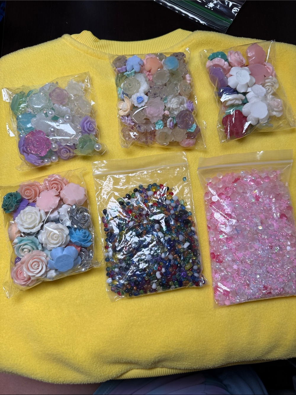 Bulk Lot Nail Art Supplies 3D Resin Flower Charms Decoden Rhinestones Beads Mix